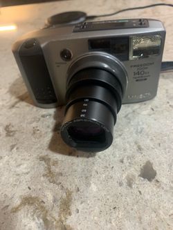 Minolta Freedom Zoom 140 EX Panorama Film Camera