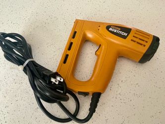 Bostitch electric staple and nails gun,1/2 crown staples . Use 18 gauce finish nail..
