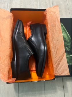 Men’s Magnanni Leather Loafers size 9 1/2D