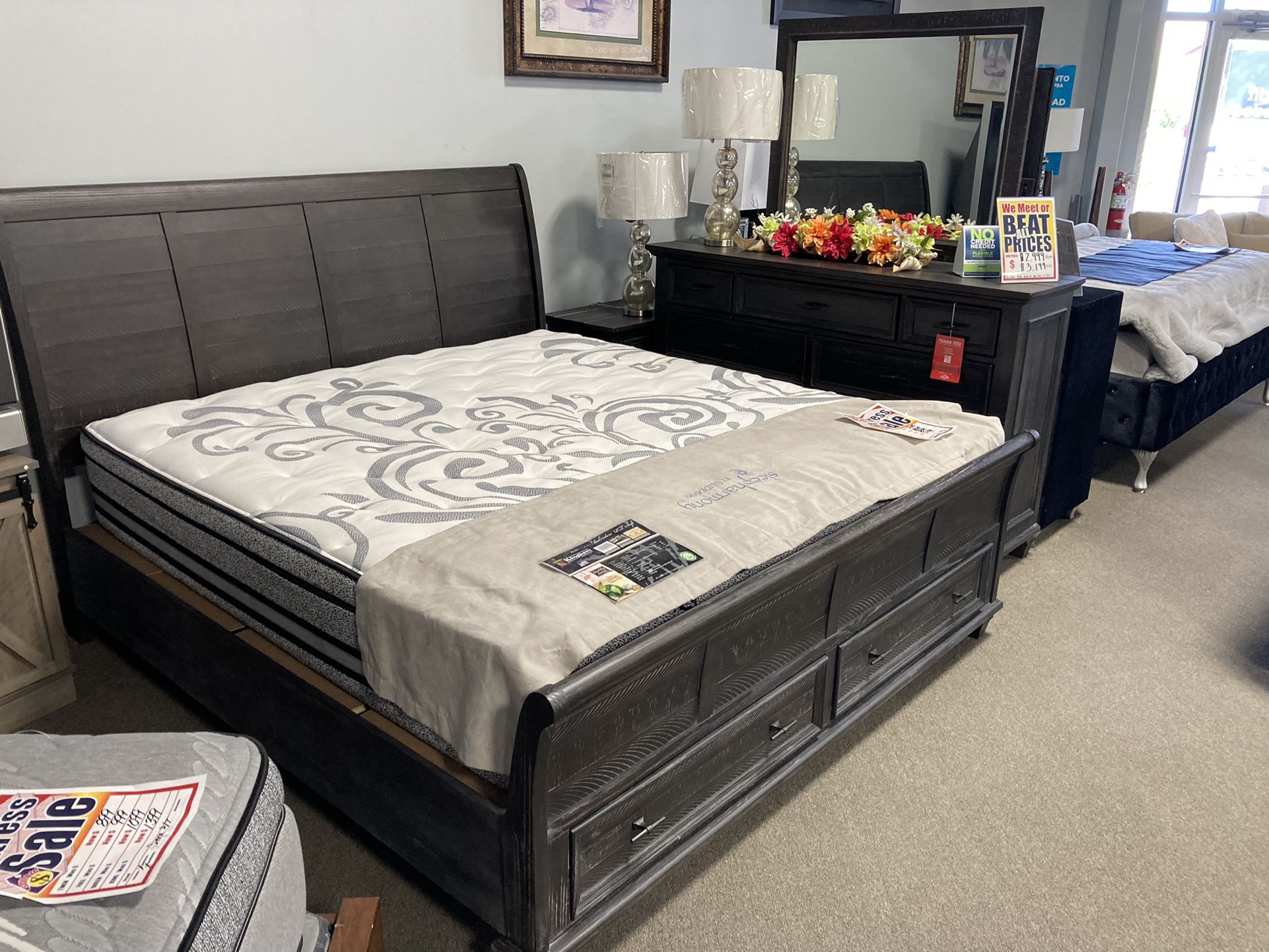 Gorgeous Bedroom Set ✨🖤 Easy Financing Available ✨🤍 Free Delivery 🚚