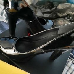 Ladies Dress Shoes Size 7.5