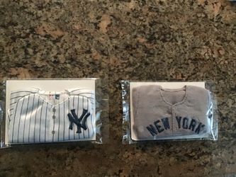 2005 upper deck mini jersey’s ny Yankees.