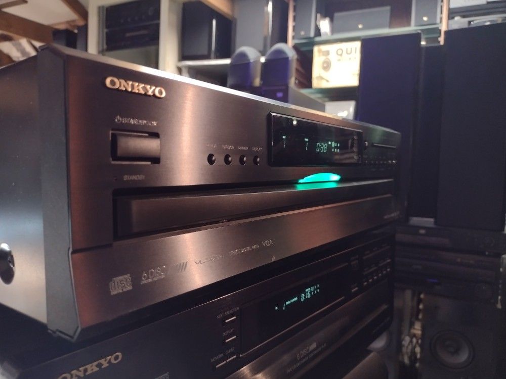 Onkyo 6 Disc CD Player