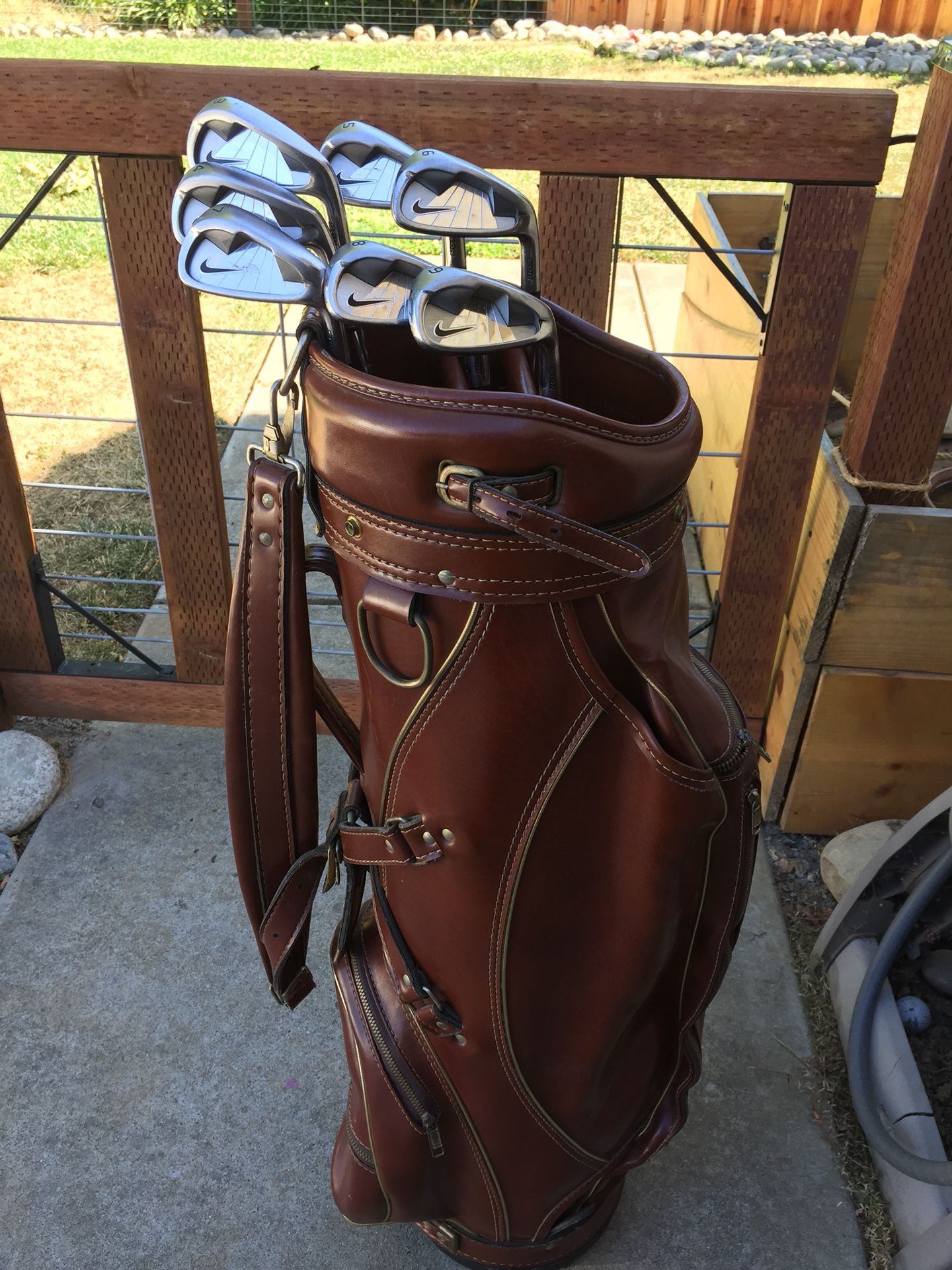 Nike NDS Iron Set 3-9 R/H Uniflex Golf Clubs