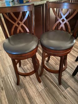 Set of 2 Swivel Bar Stools