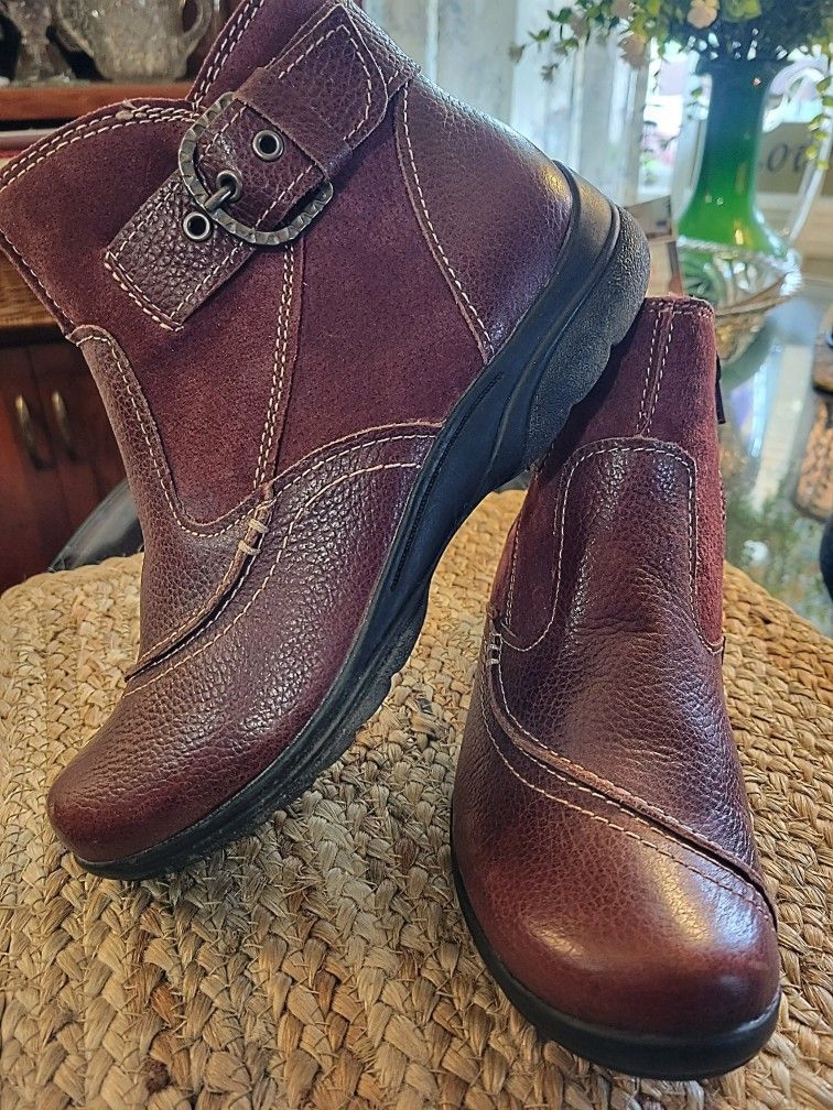 Earth Leather Ankle Boots