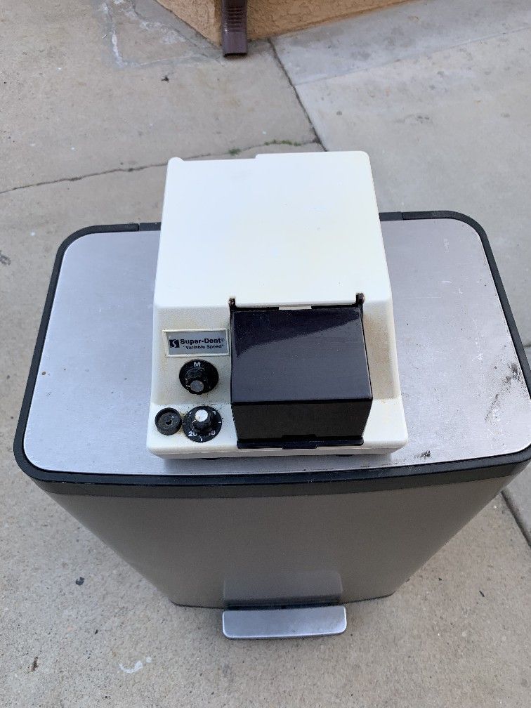 Amalgam mixer