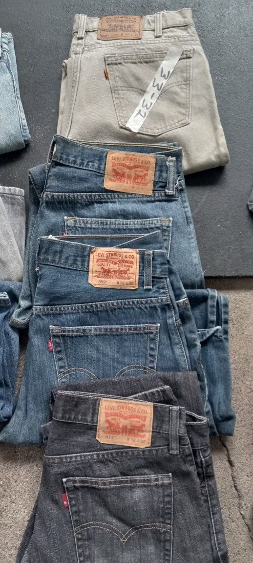 33x32 LEVIS JEANS MENS 