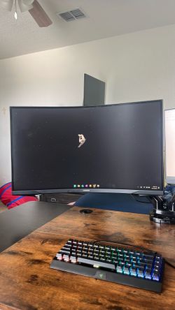 SEND OFFERS !!!! Samsung Oddyssey G55C 32 Inch Screen.