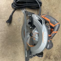 Ridgid 7-1/4 In. Circular Saw 
