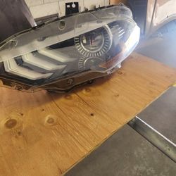2018-2022 Ford Mustang Left Headlight Oem 