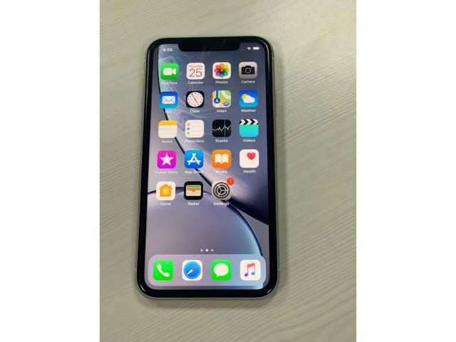 NEW White iPhone XR 64gb SPRINT