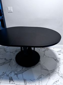 Einhomn 59" Extendable Round Dining Table, Seats 6-8 - 4 Months Old