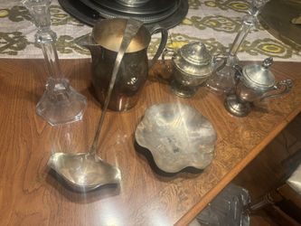 Silver Decorating Items 