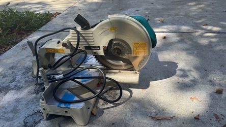 Makita 10” Slide Compound Miter Saw