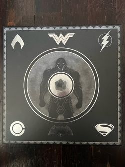 Mondo Zack Snyder’s Justice League Deluxe 7xLP Vinyl Box Set