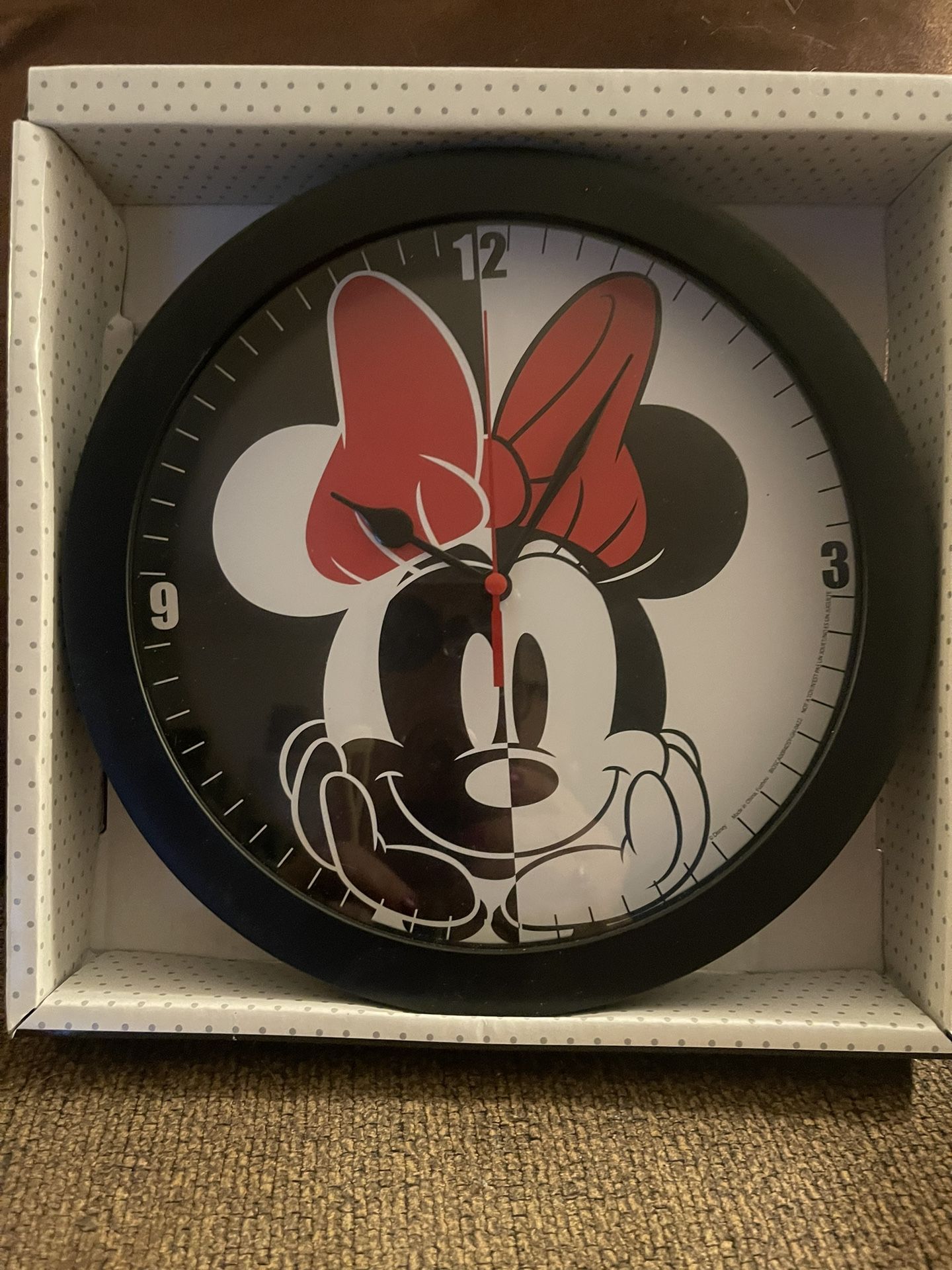 Disney Minnie Mouse Wall Clock