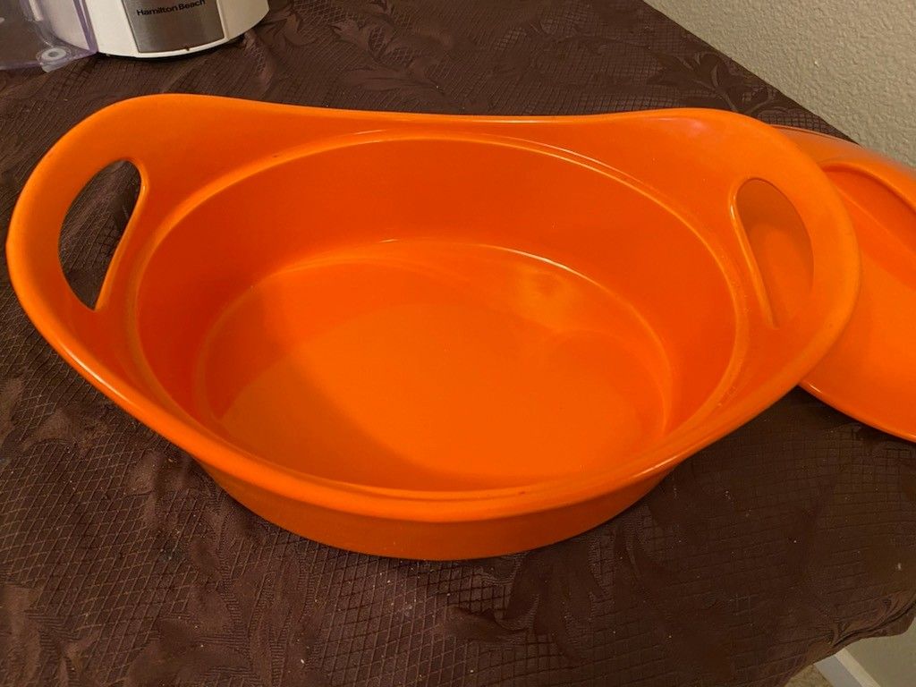 (New)Rachael Ray Stoneware 2.5Quart Casseround Covered Round Casserole, Orange