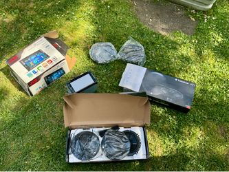 Audio bundle -4Door speakers with monitor!