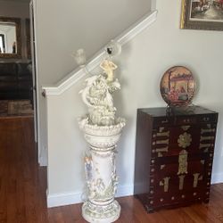 Water Fountain With Pedestal 