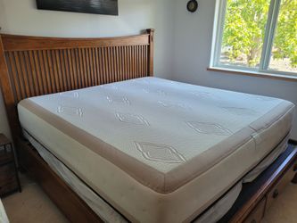 King bed and frame