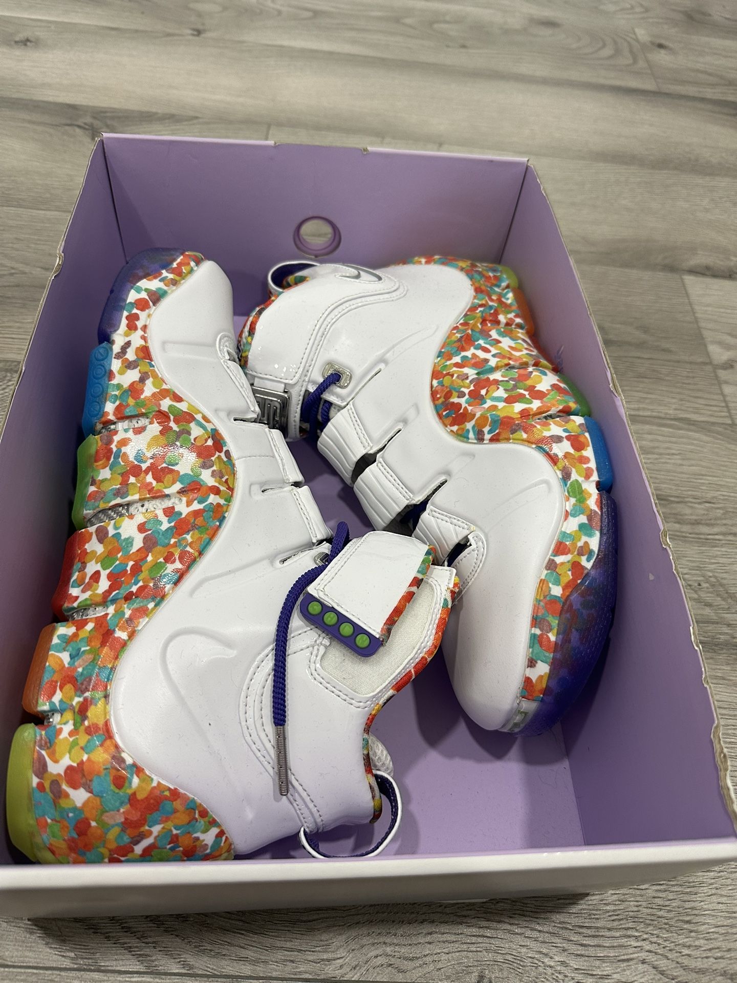 Nike Zoom LeBron 4 Fruity Pebbles Size 8 Brand New