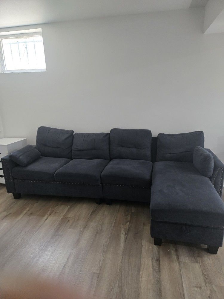 COUCH BLUE