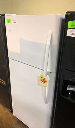Frigidaire Top Freezer model: FFTR2021TW CE
