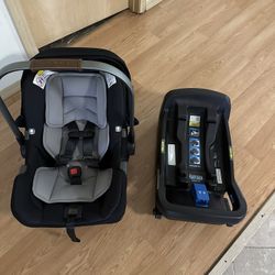 Nuna Pipa Car seat 