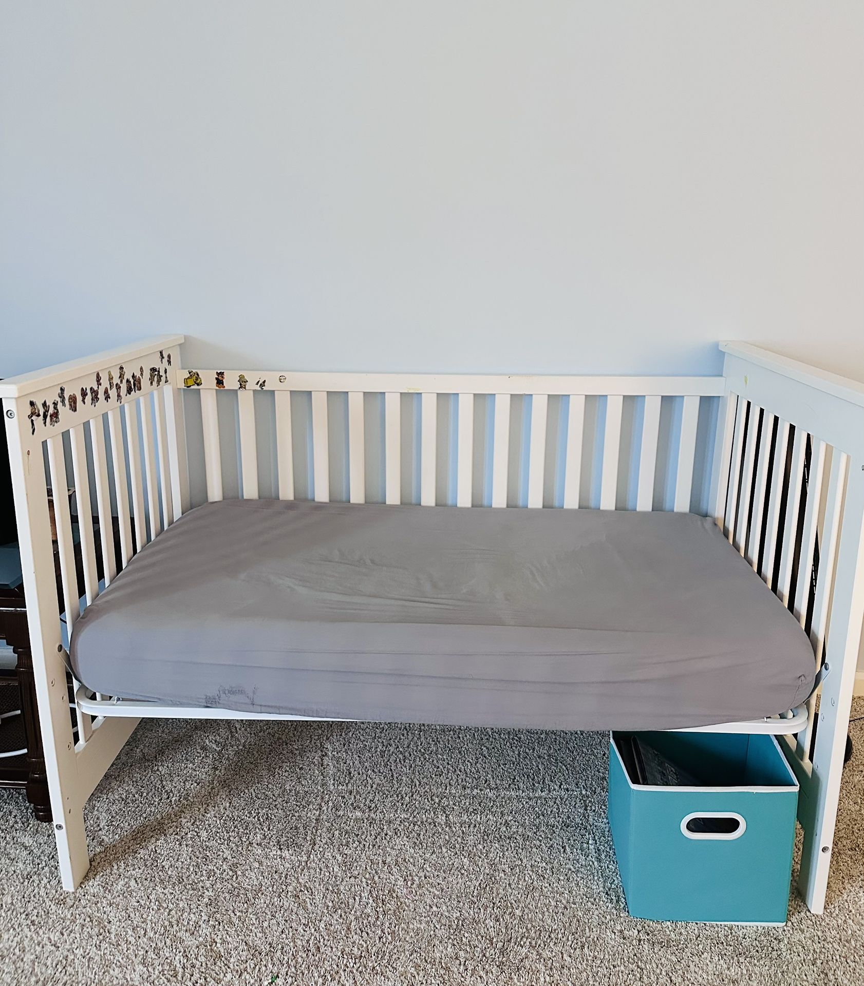 Baby/ Toddler Crib Or Day Bed