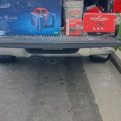 New Bundle, laser level/18 amp battery w charger and sawsal with battery and charger