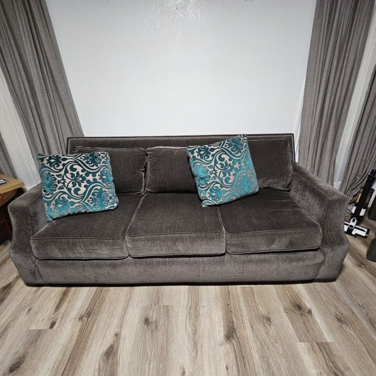 3 Seat Couch/Sofa 