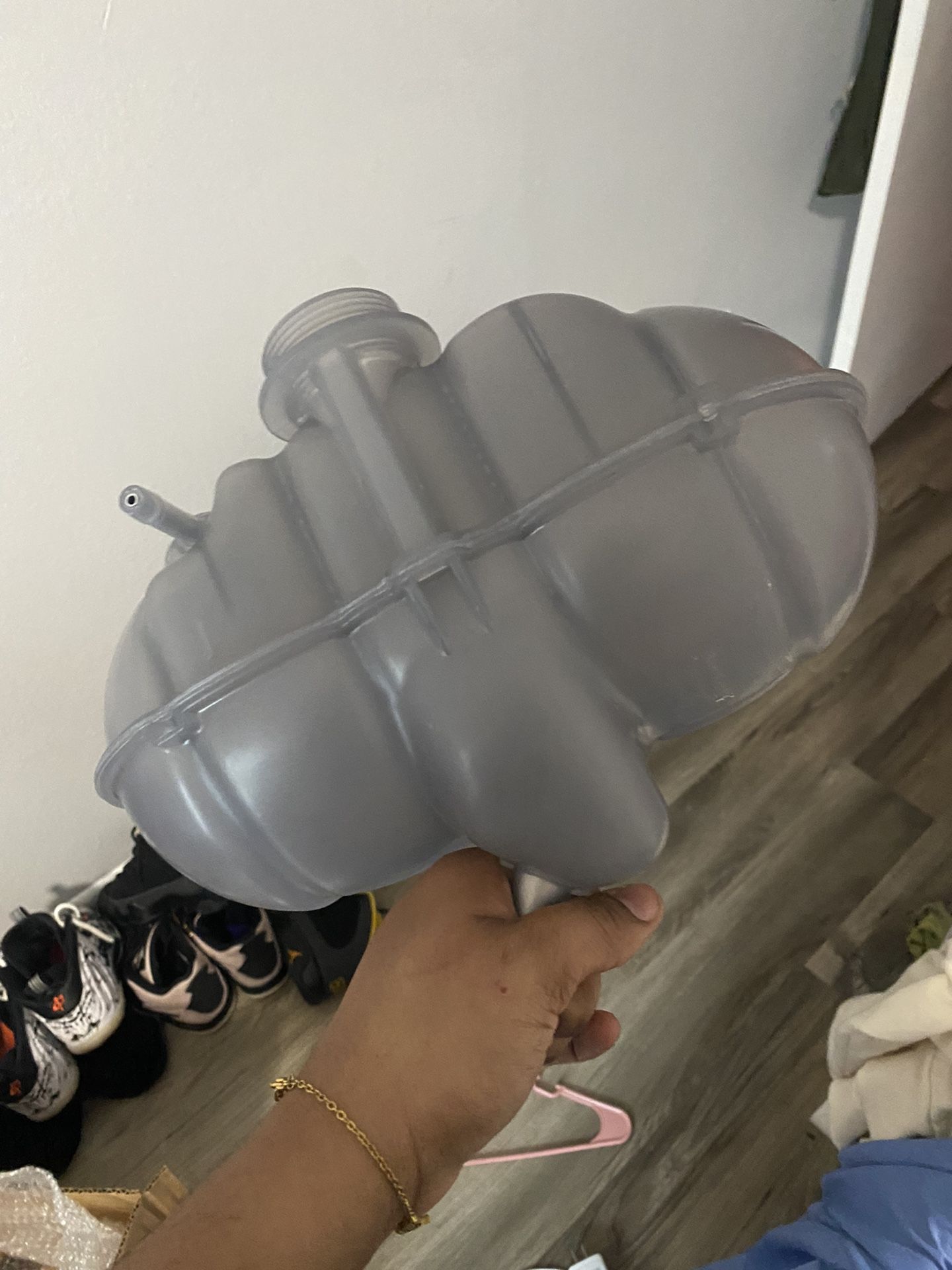 Water Reservoir Tank