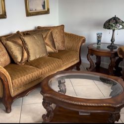 Traditional furniture living room set 