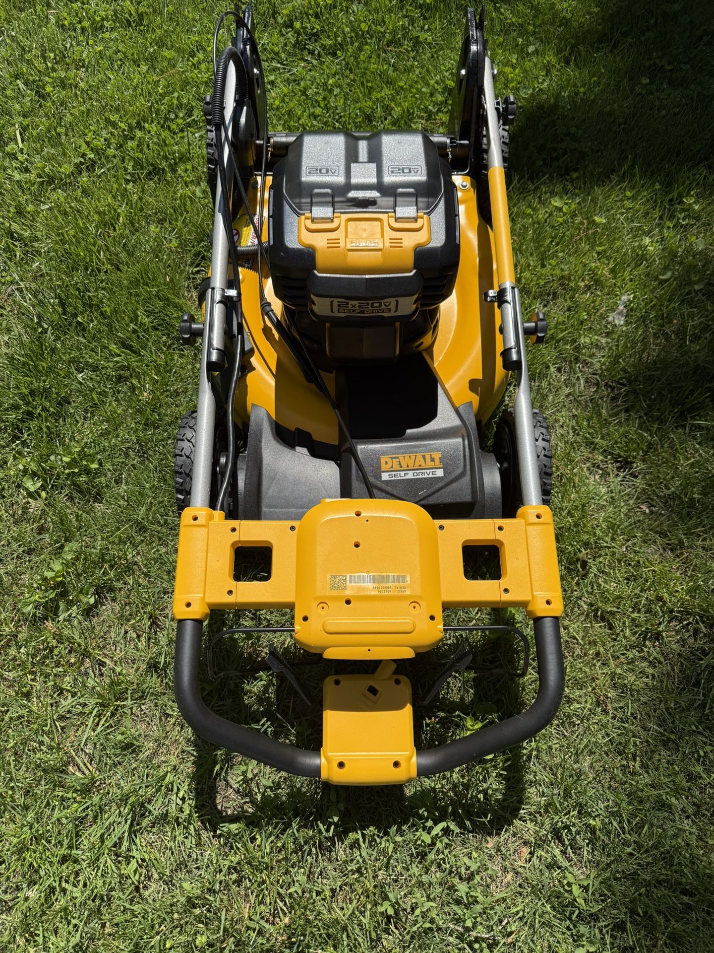 2022 20v max 21.5 In. Battery Powered Walk Behind Self Propelled Lawn Mower