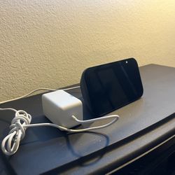 Brand New Amazon Alexa Show 5