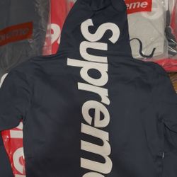 Supreme Hoodie