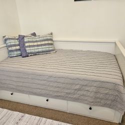 Ikea Daybed