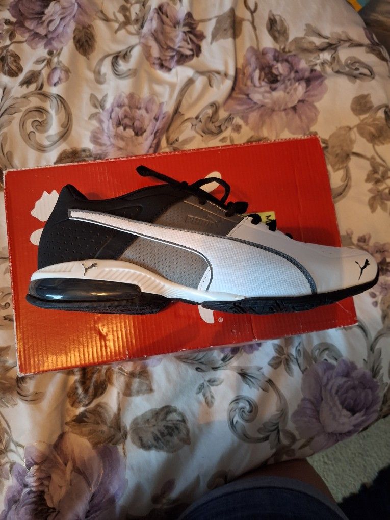 Puma size 9 Mens Shoes