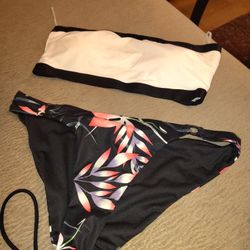 Roxy Brand Bikini With A Bandeau Top