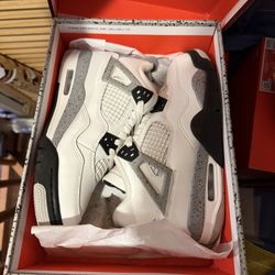 Air Jordan 4 Retro
