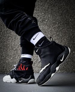 Zoom flight 98 The Glove size 9.5, 10.5,11,12  (NO TRADES PRICE IS FIRM)