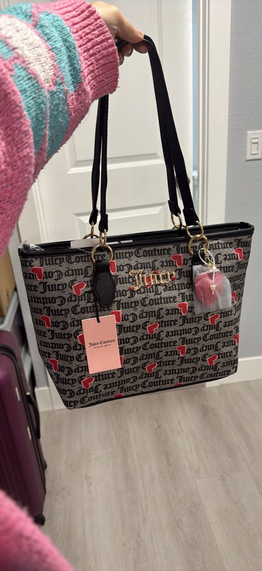 Juicy Couture Black Heart Printed Tote: BRAND NEW