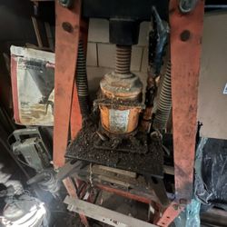 H-Frame 20 Ton Press