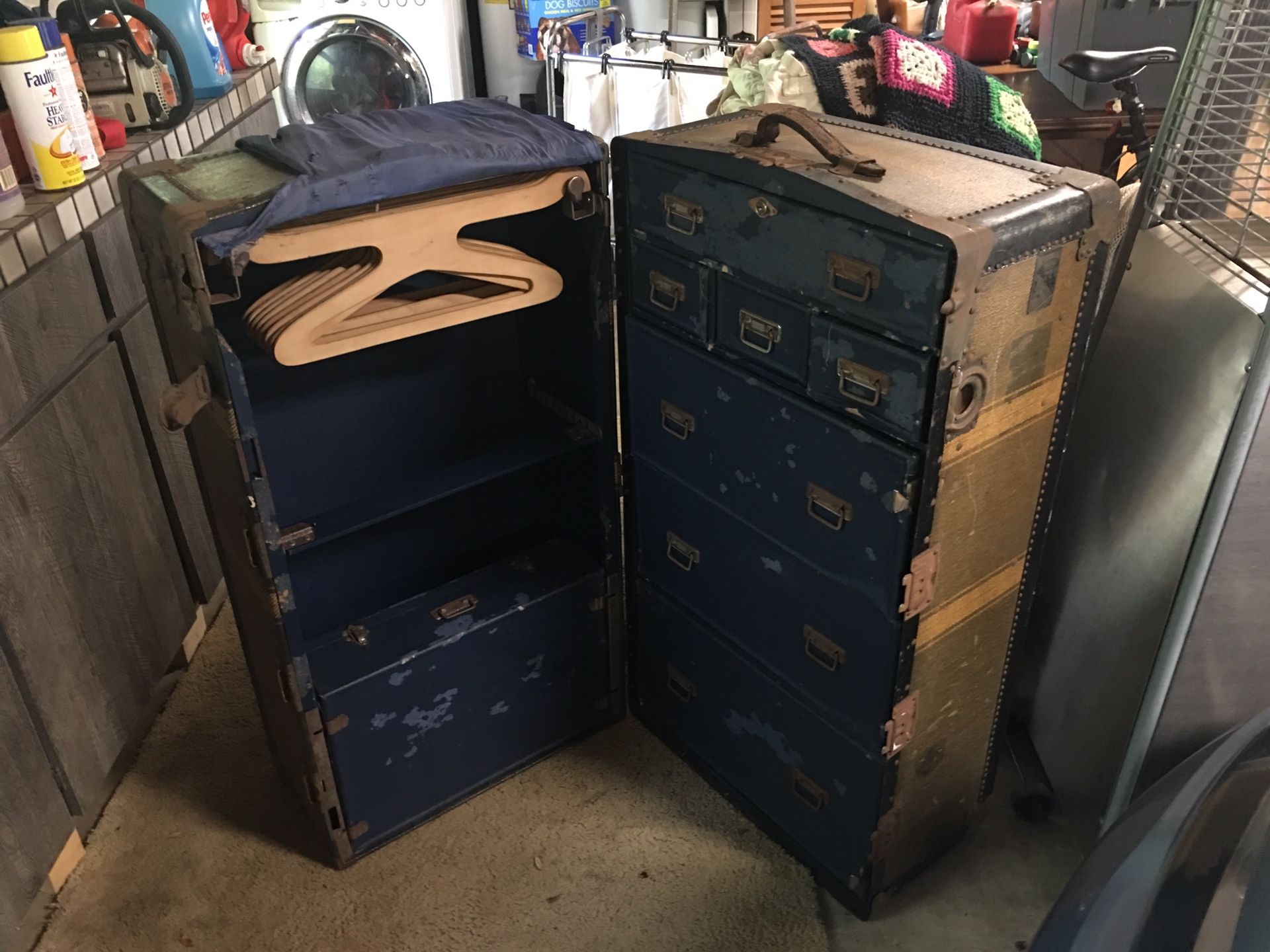 Steamer Trunk- Neverbreak Trunks
