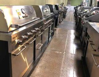 Brand New BBQ Grills and Smokers OYDR