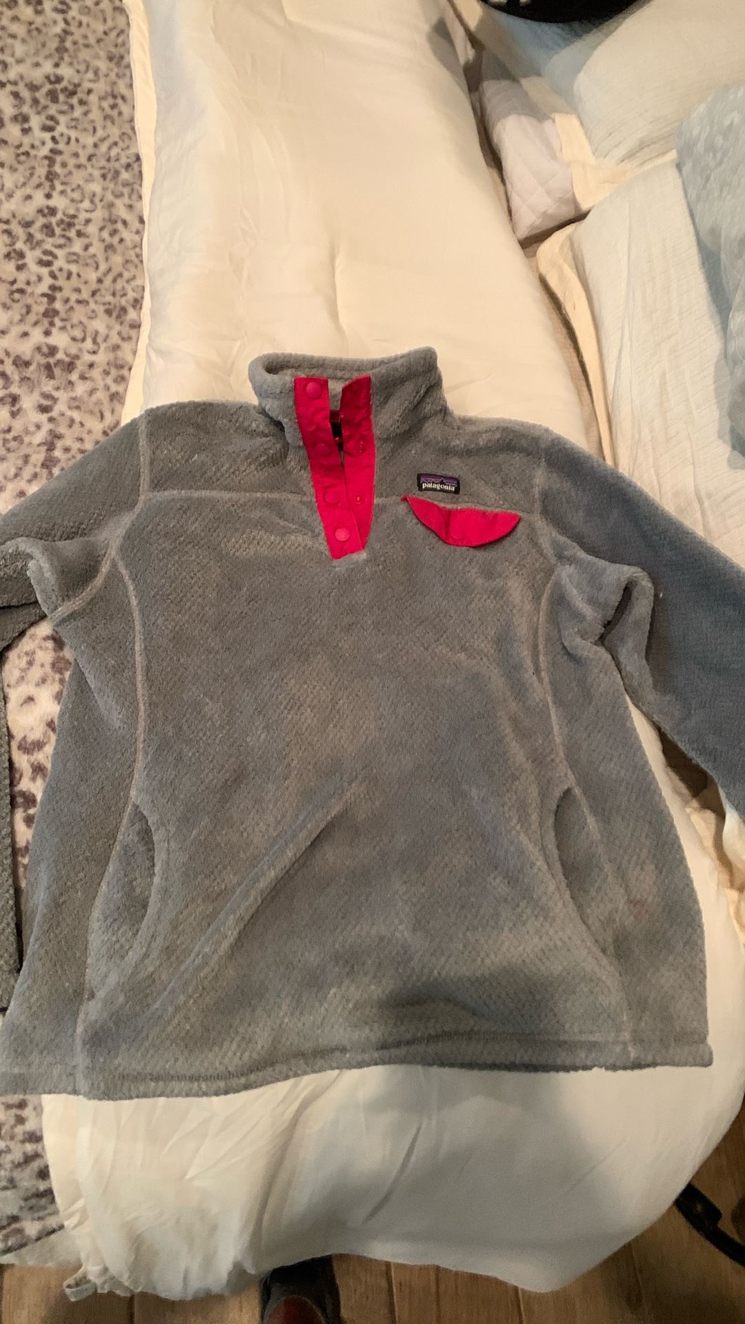 Child’s Patagonia Pullover Size 14 Xl