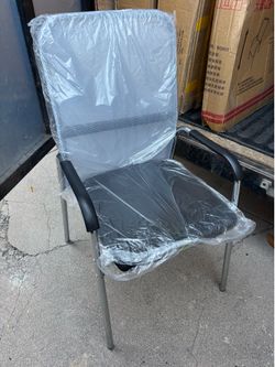Mesh Office Guest Chair with Chrome Frame