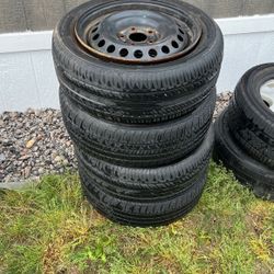 Nissan Sentra Factory Wheels & Tires 205/55/16