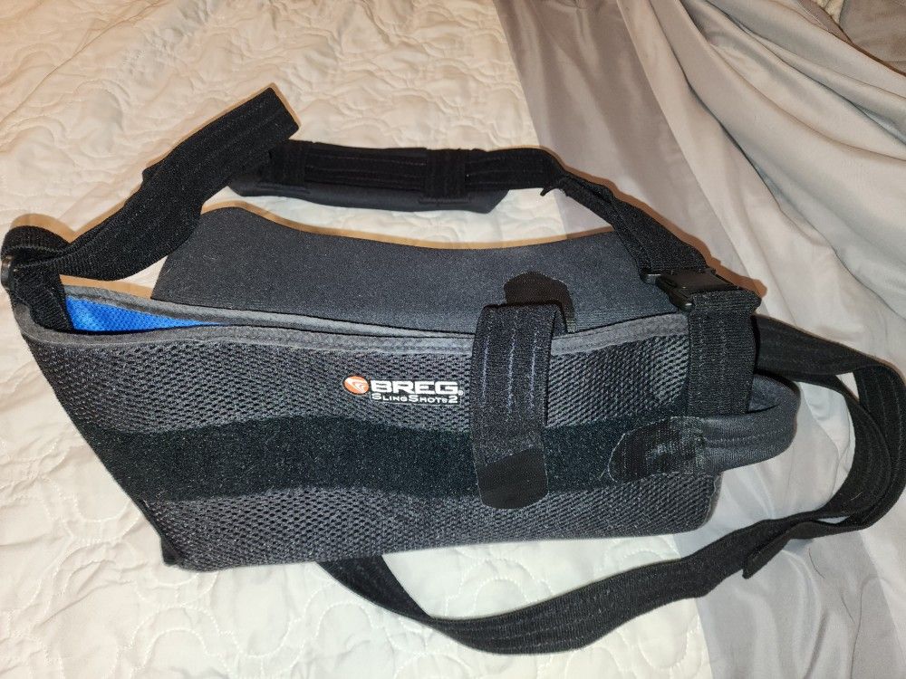 Breg SlingShot 2 Shoulder Brace (Sling)